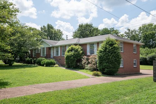 5169 Regent Dr, Nashville, TN, 37220-1912 | Card Image