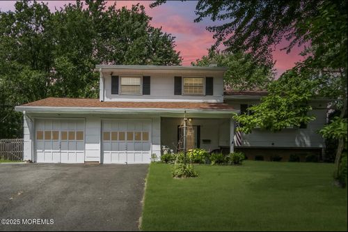 22 Colonial Dr, Matawan, NJ, 07747-2702 | Card Image