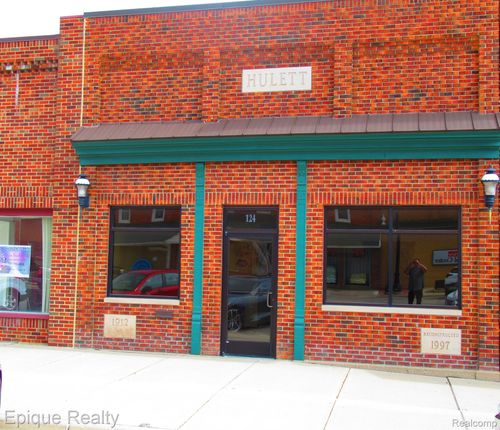 124 N Main St, Capac, MI, 48014-3142 | Card Image