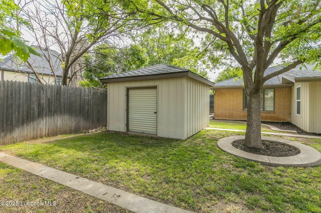 202 S Garland St, House other with 4 bedrooms, 2 bathrooms and null parking in Plainview TX | Image 31