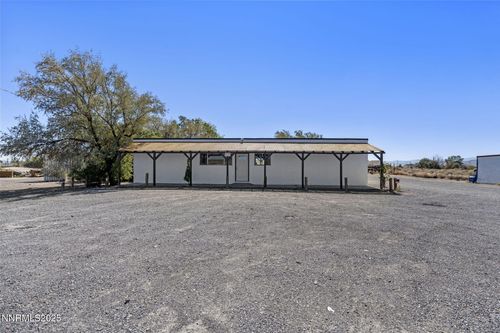2725 E Fir St, Silver Springs, NV, 89429-8809 | Card Image