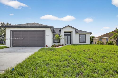 5432 Benton St, Lehigh Acres, FL, 33971-8524 | Card Image