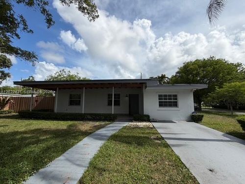 6370 Sw 17th St, Miami, FL, 33155-1910 | Card Image