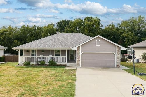 4045 Se 23rd Ter, Tecumseh, KS, 66542-9457 | Card Image