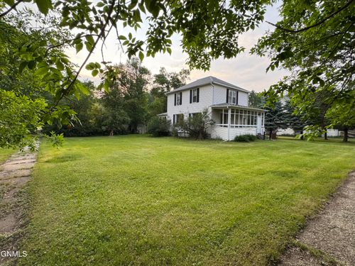 409 5th Ave, Litchville, ND, 58461-7142 | Card Image