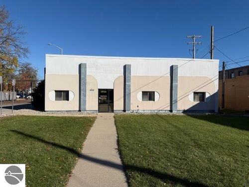 414 N State St, Alma, MI, 48801-1637 | Card Image