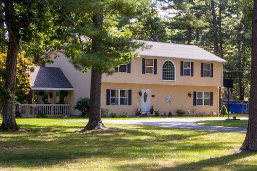 231 Shady Valley Rd, Coventry, RI, 02816-6808 | Card Image