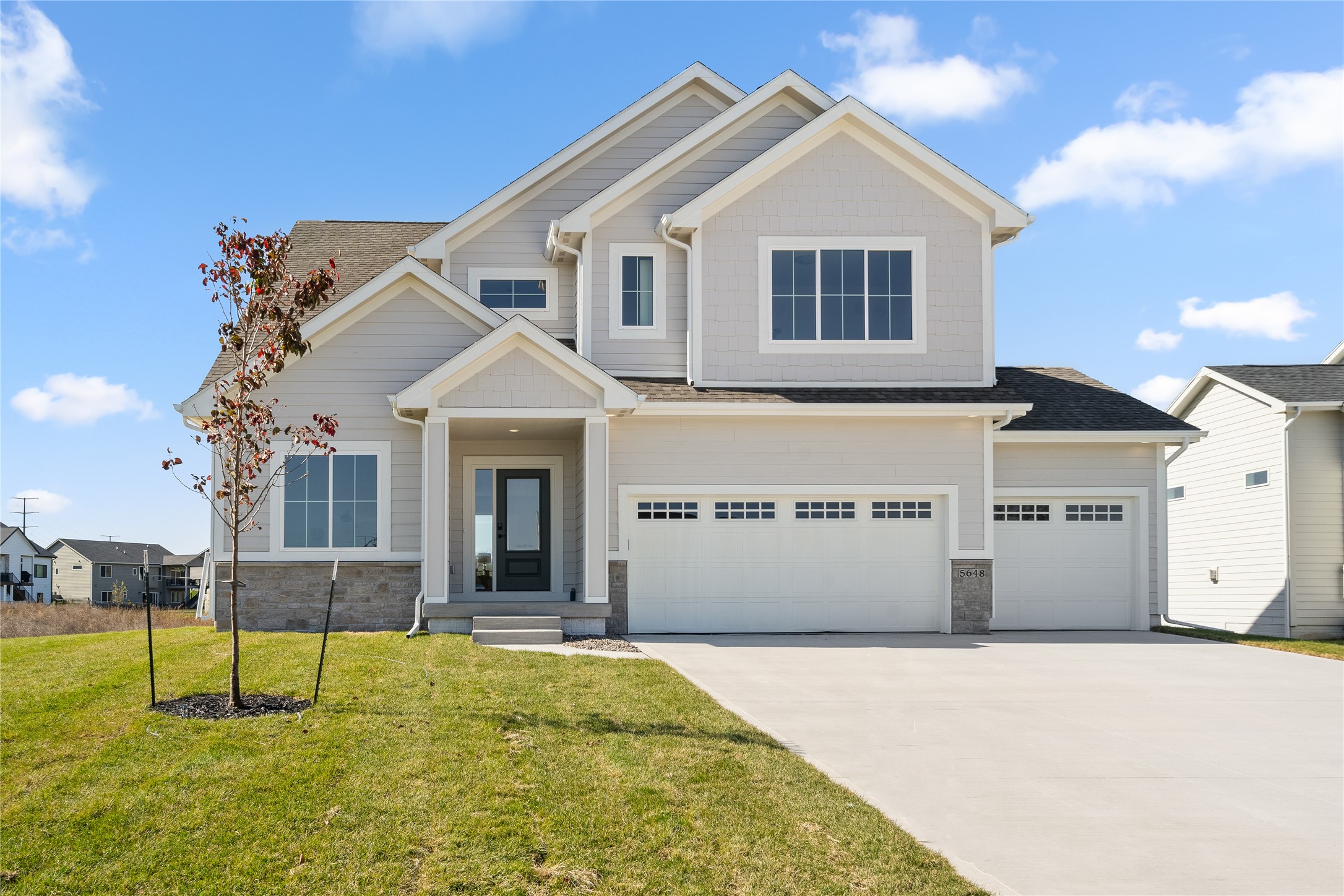 163rd St, Urbandale, IA 50323