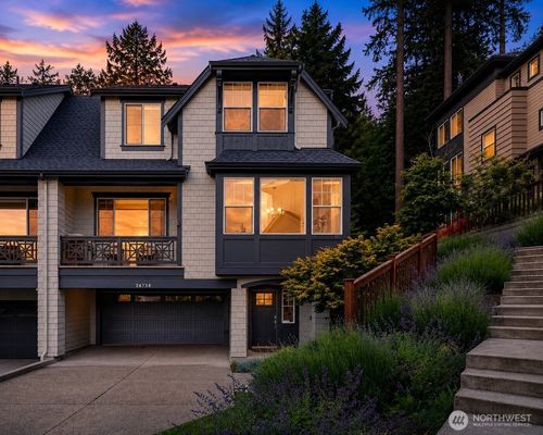 26728 Ne Walden Way, Duvall, WA, 98019-8231 | Card Image