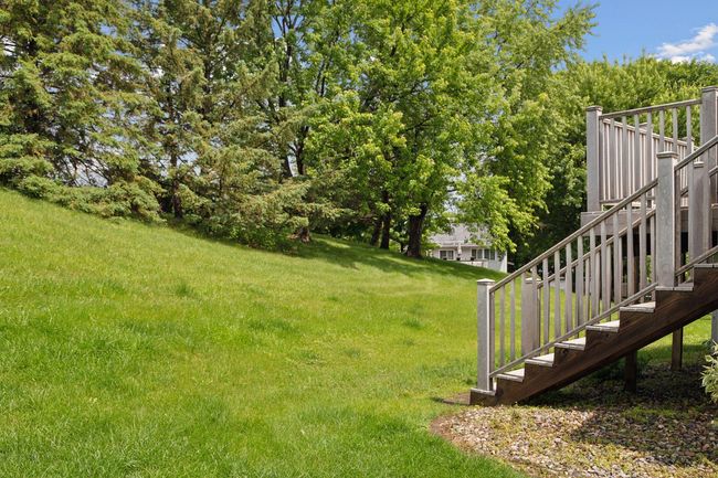 6160 Creek View Rdg, Townhouse with 3 bedrooms, 2 bathrooms and null parking in Minnetonka MN | Image 31