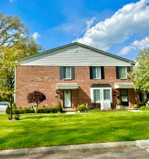 22801 Overlake St, Saint Clair Shores, MI, 48080-3854 | Card Image