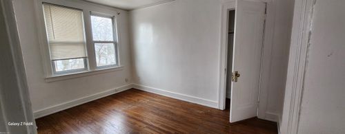 29 E Harry Ave, Hazel Park, MI, 48030-2009 | Card Image