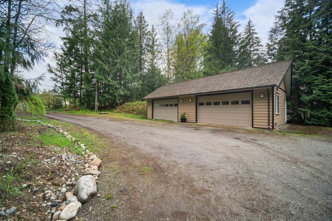 26755 Ferguson Avenue, House other with 3 bedrooms, 3 bathrooms and 15 parking in Maple Ridge BC | Image 36