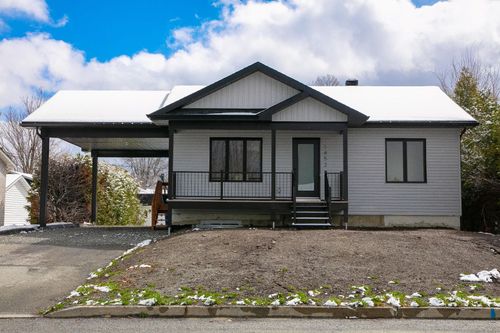 1452 Rue Du Concorde, Sherbrooke (Fleurimont), QC, J1E1C7 | Card Image