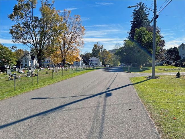 8 New St, House other with 4 bedrooms, 2 bathrooms and null parking in Windsor NY | Image 27
