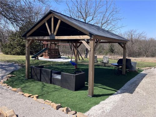 65 Raccoon Dr, Mound City, KS, 66056-5273 | Card Image