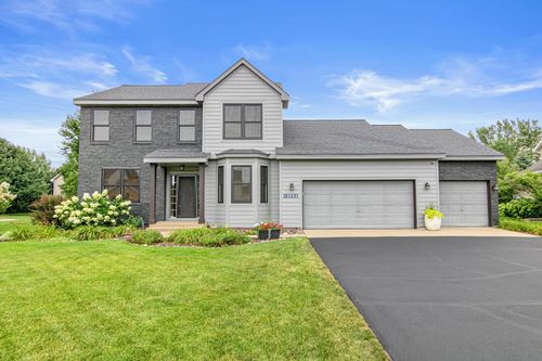13954 Flagstaff Ct, Apple Valley, MN, 55124-5057 | Card Image