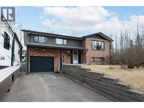 2436 Moss Avenue, Prince George, BC, V2L5J3 | Card Image