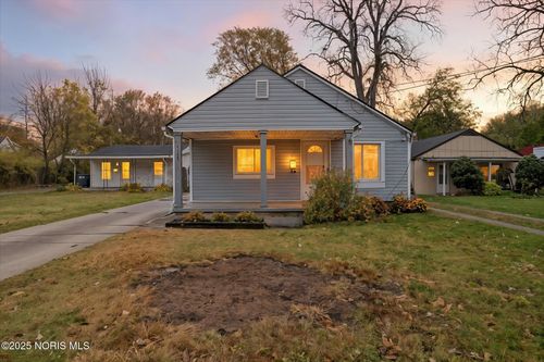 2224 Olin Dr, Toledo, OH, 43613-3537 | Card Image