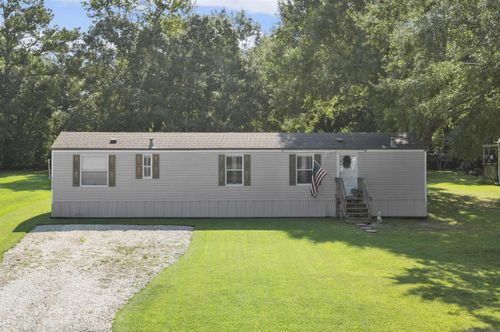 15324 E Beaver Dr, Pride, LA, 70770-9626 | Card Image