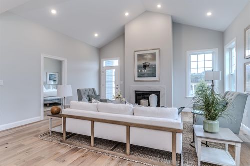 38-2 Benjamin Ln, Thornton, NH, 03285 | Card Image