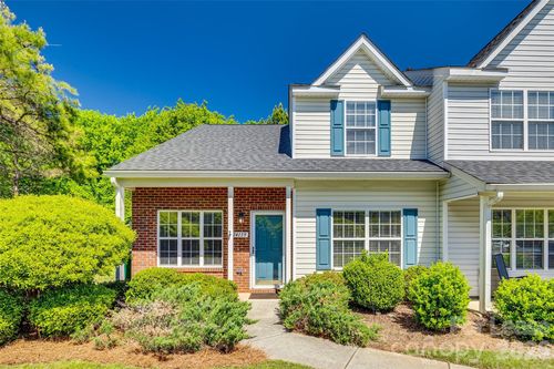 14139 Tranters Creek Ln, Charlotte, NC, 28273-6992 | Card Image