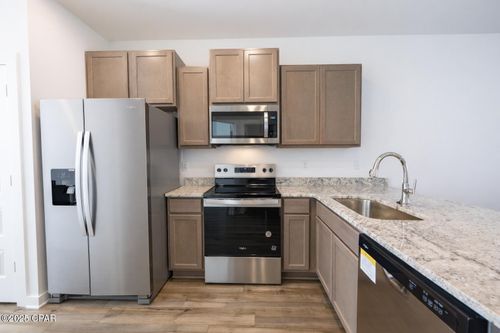 5860 Tyndall Pl, Panama City, FL, 32404-6102 | Card Image