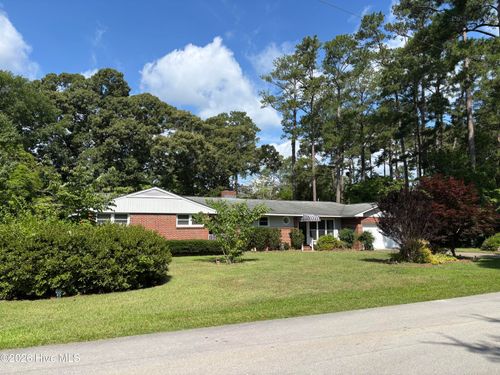 201 Dogwood Ln, Trent Woods, NC, 28562-7627 | Card Image