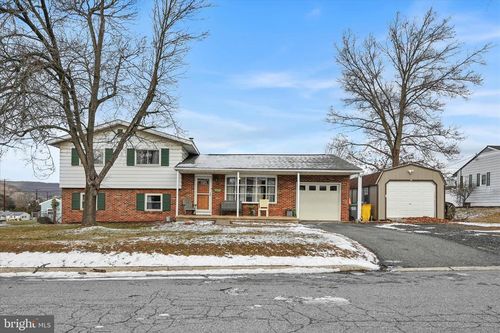 609 Hillcroft Ave, SCHUYLKILL HAVEN, PA, 17972-1815 | Card Image