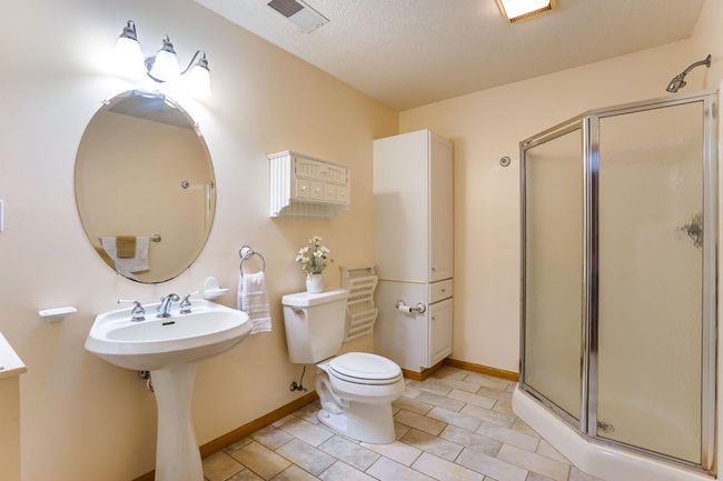 20-web-or-mls- 13385-179-12-Ave-NW-Interior-15.jpg | Image 19
