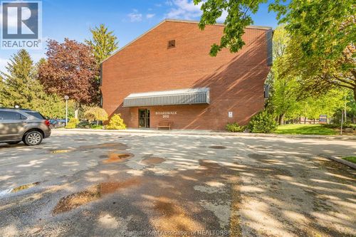 207-202 Campus Pky, Chatham, ON, N7L4Y4 | Card Image