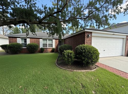 16293 Sun View Ln, Conroe, TX, 77302-5561 | Card Image