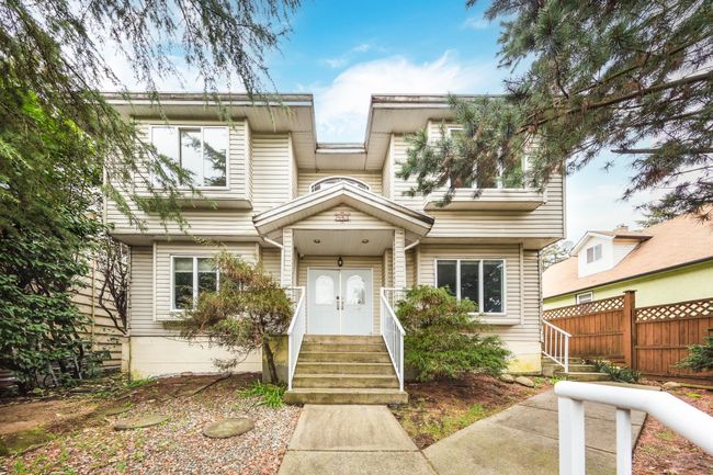 443 Rousseau Street, House other with 7 bedrooms, 4 bathrooms and 4 parking in New Westminster BC | Image 1