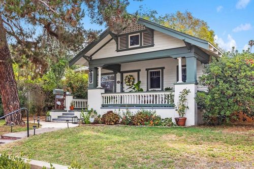 129 E 6th, Escondido, CA, 92025 | Card Image