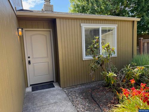 2840 Newton Pl, Philomath, OR, 97370-9210 | Card Image
