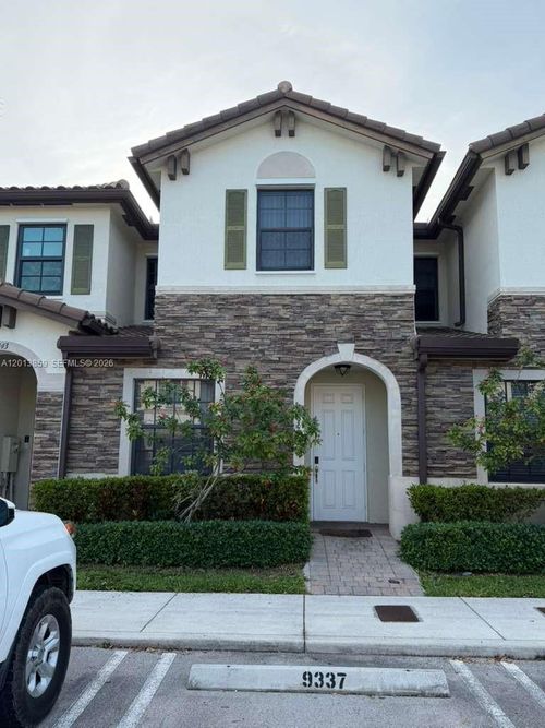 9337 W 33rd Way, Hialeah, FL, 33018-2053 | Card Image