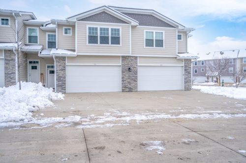 1516 Ne Mockingbird Ln, Grimes, IA, 50111-3309 | Card Image