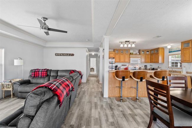 271 Key Largo Loop, House other with 3 bedrooms, 2 bathrooms and 3 parking in Pointblank TX | Image 24