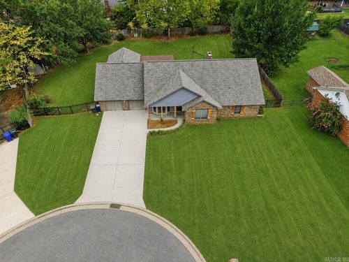 9 Chester Cv, Conway, AR, 72034-7204 | Card Image