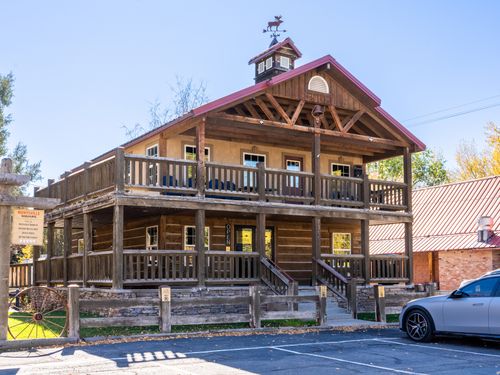 7355 E 200 S, Huntsville, UT, 84317-9711 | Card Image