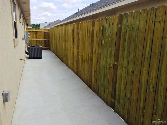 APT-1 - 704 E Myrtle Beach Ave, Condo with 2 bedrooms, 2 bathrooms and 2 parking in McAllen TX | Image 4