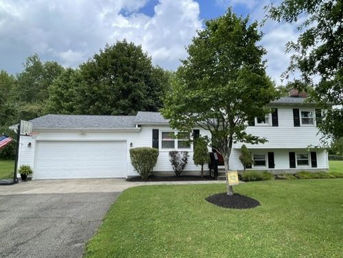 108 Lakeland Dr, Edinboro, PA, 16412-2346 | Card Image