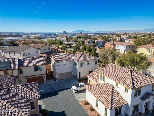 685 Emerald Idol Pl, Henderson, NV, 89011-4188 | Card Image