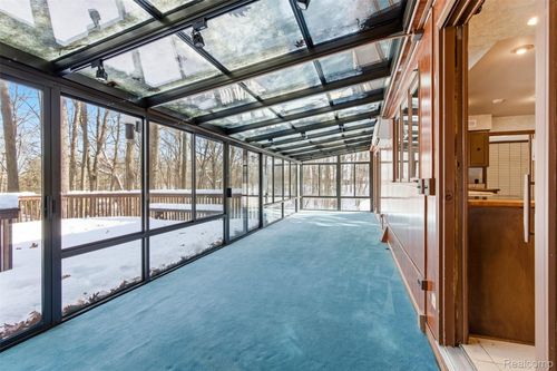 4710 Cove Rd, West Bloomfield, MI, 48323-3604 | Card Image