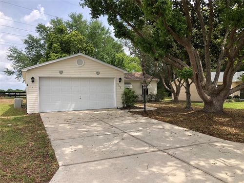 307 Santa Clara Cir, LADY LAKE, FL, 32159-8615 | Card Image