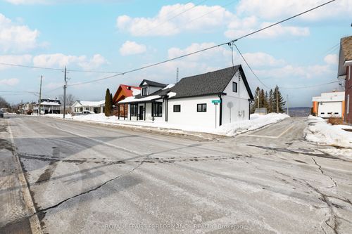 2061 Lajoie St, Lefaivre, ON, K0B1J0 | Card Image