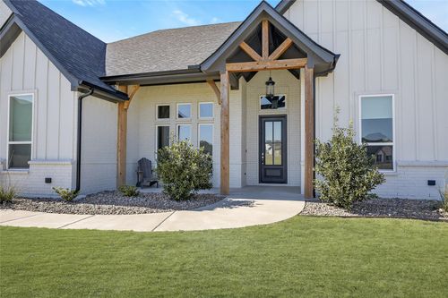 223 Columbia Ct, Springtown, TX, 76082-2883 | Card Image