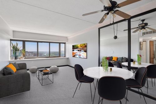 apt-1207-1920 S 1st St, Minneapolis, MN, 55454-1199 | Card Image