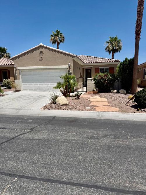 81710 Avenida Parito, Indio, CA, 92203-7784 | Card Image