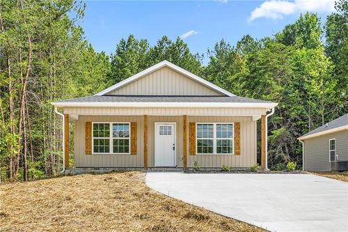 1101 Sunset Dr, Thomasville, NC, 27360-3440 | Card Image